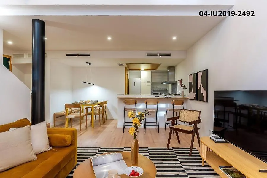 4256 - Ab Les Corts Bi Apartment Barcelona