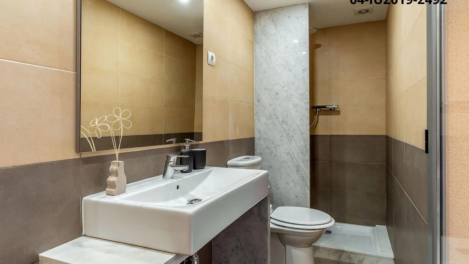 4256 - Ab Les Corts Bi Apartment Barcelona